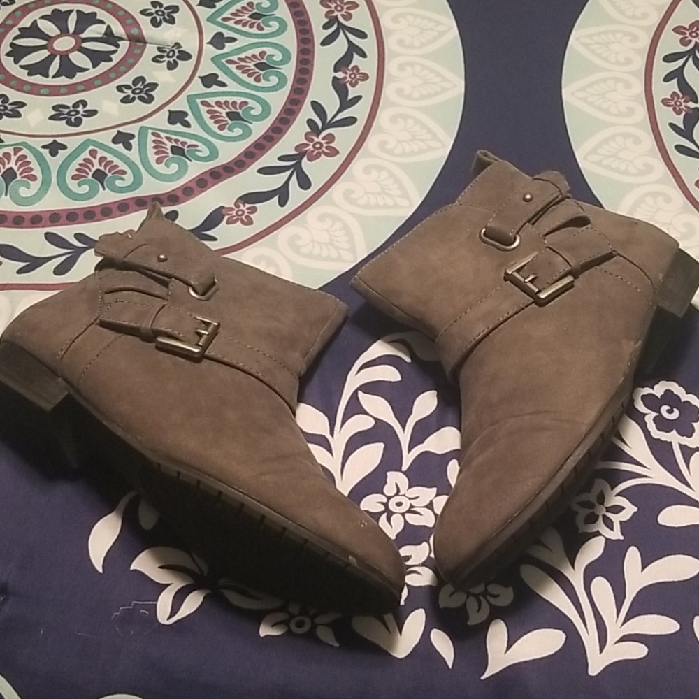 Junior ankle boots
